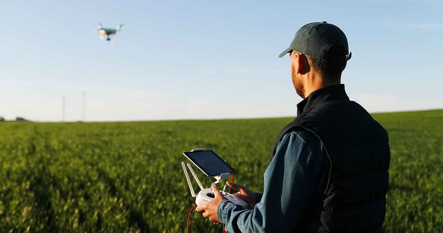 drony na monitorování vlhkosti půdy 